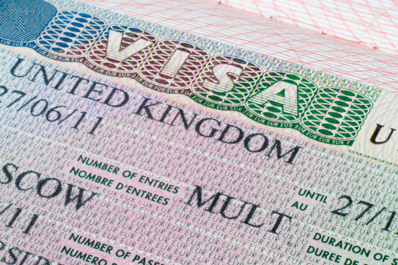 ¿Necesito solicitar un visado para viajar al Reino Unido?