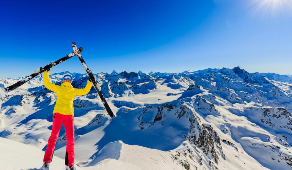 Estudiando a pie de pista: internados y las mejores pistas de esquí en Suiza