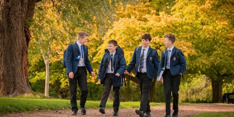 La tradición de los colegios británicos diferenciados por sexo